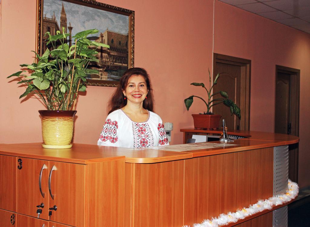 Mini-Hotel On Geroiv Energetykiv Street 18 Kiev Esterno foto