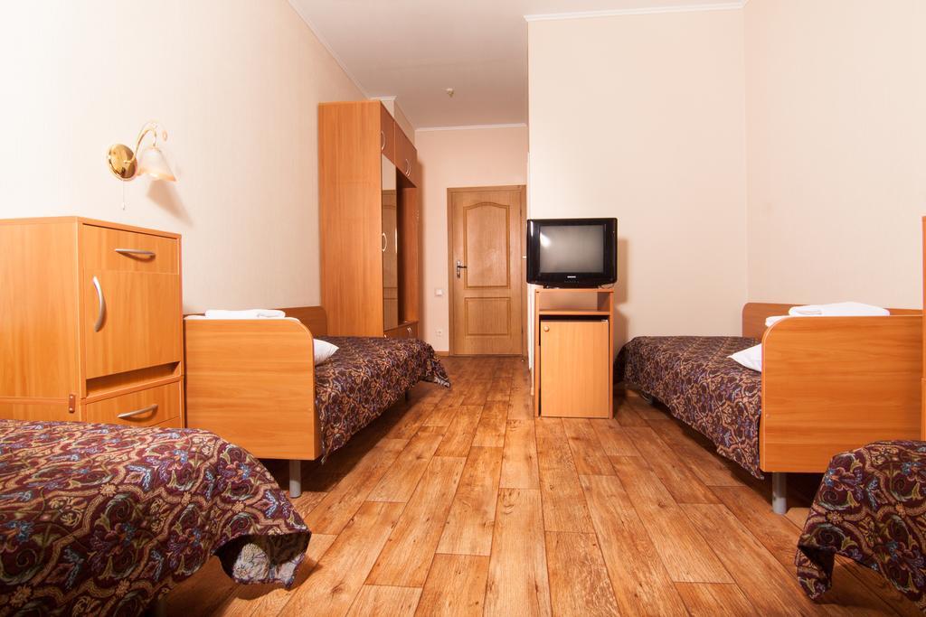 Mini-Hotel On Geroiv Energetykiv Street 18 Kiev Esterno foto
