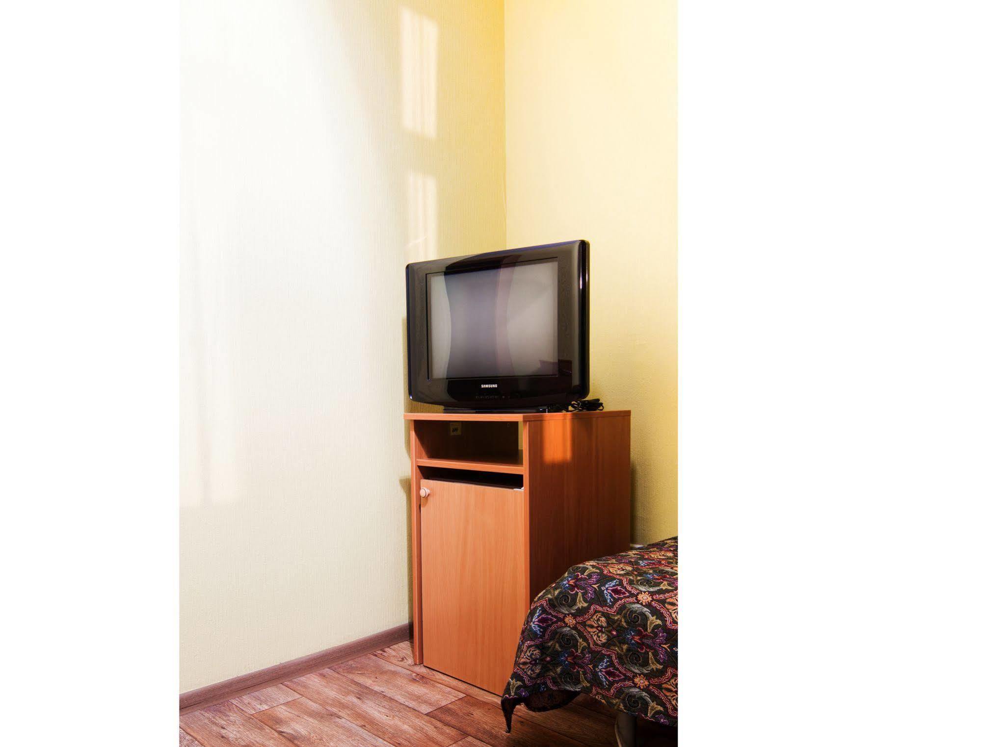 Mini-Hotel On Geroiv Energetykiv Street 18 Kiev Esterno foto